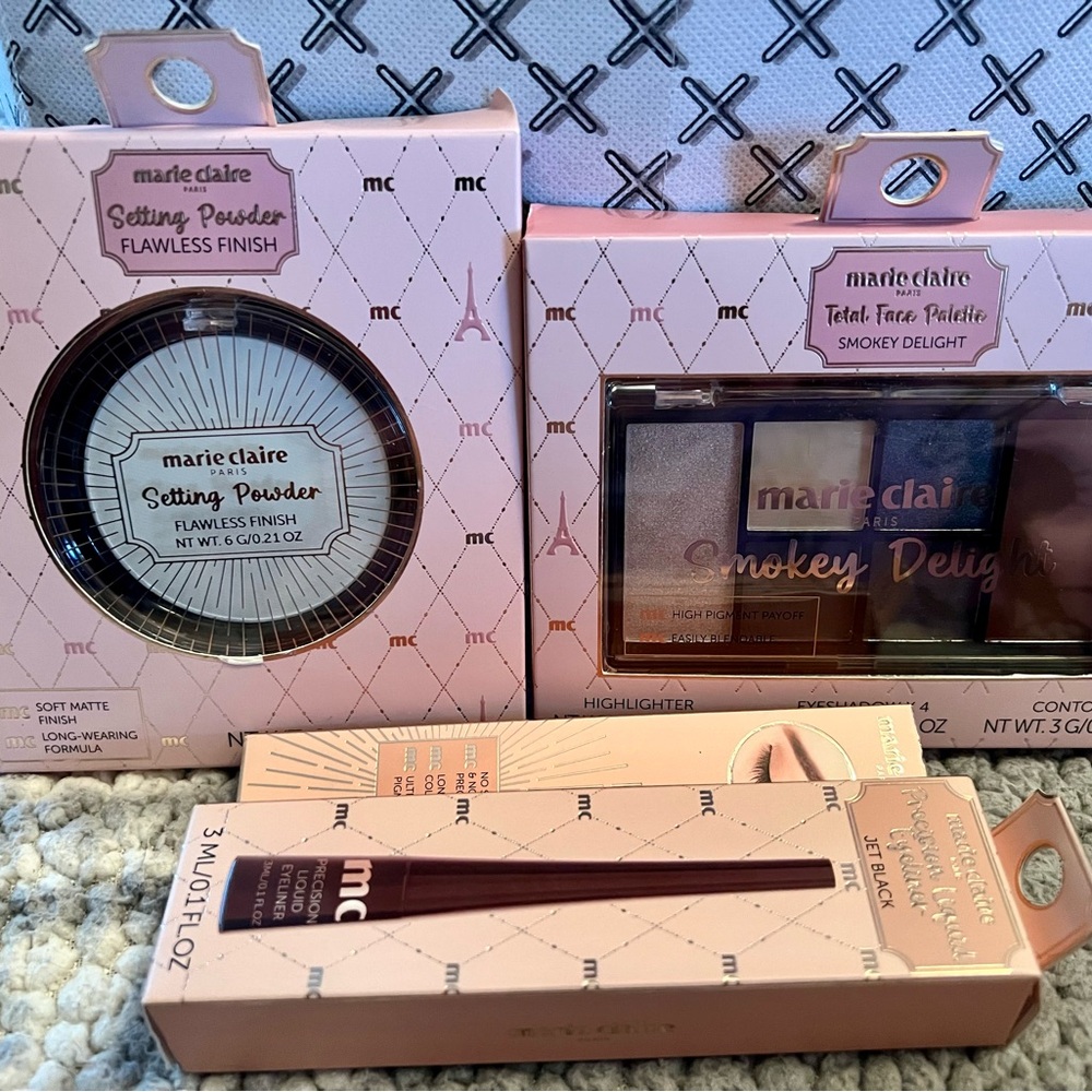 Marie Claire Makeup Set with Smokey Palette, Liquid Liner and Setting Powder🎀
